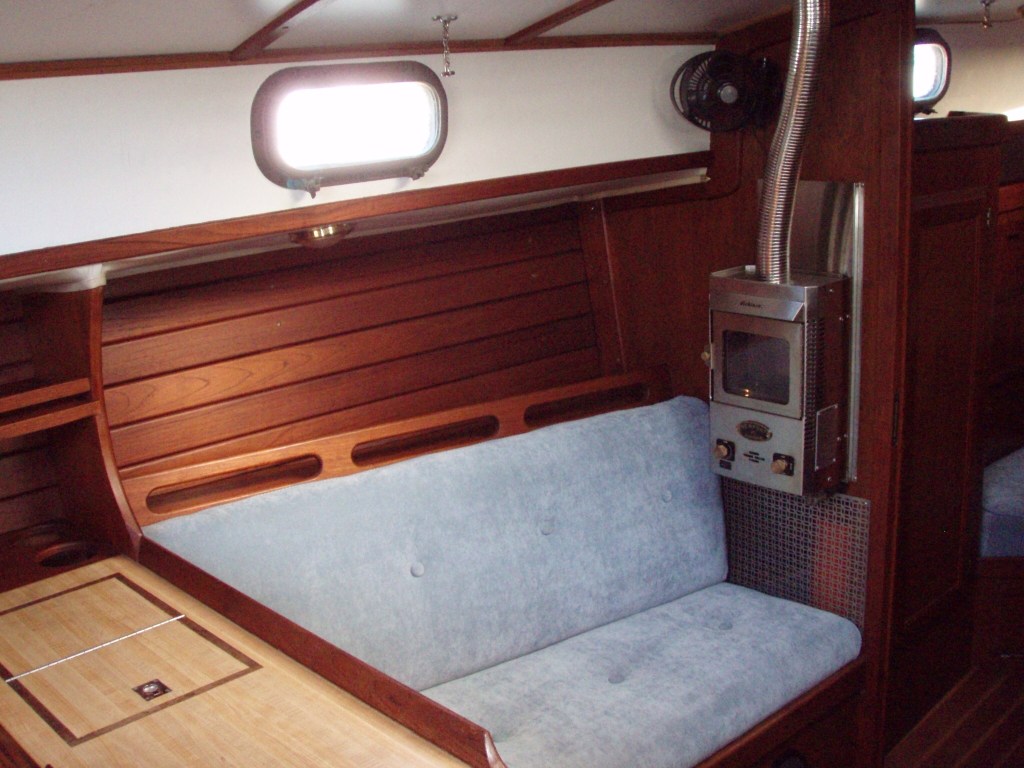 Deciding to Live&nbsp;Aboard